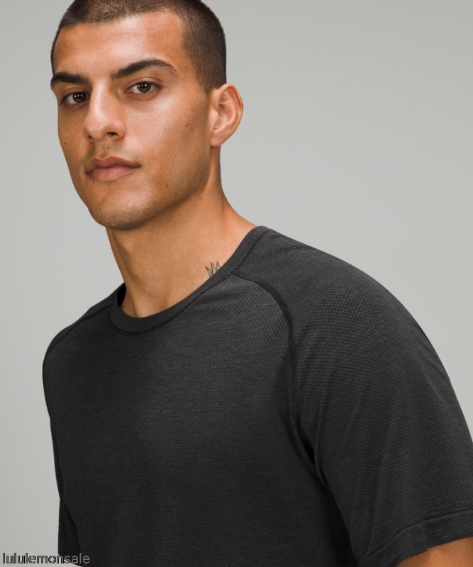 Lululemon Deutschland DELULU774 | Metal Vent Tech Kurzarmshirt 20 Deep Carbon